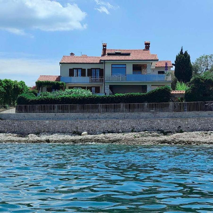 Apartmaji Pri Bosi Nogi Ізола Екстер'єр фото